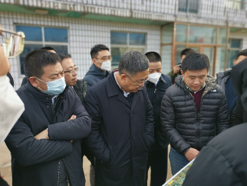 参加会议的还有,阜新市副市长孙宇,市政府副秘书长宋海泉,市政府副